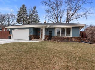 4255 S 78th St, Greenfield, WI 53220