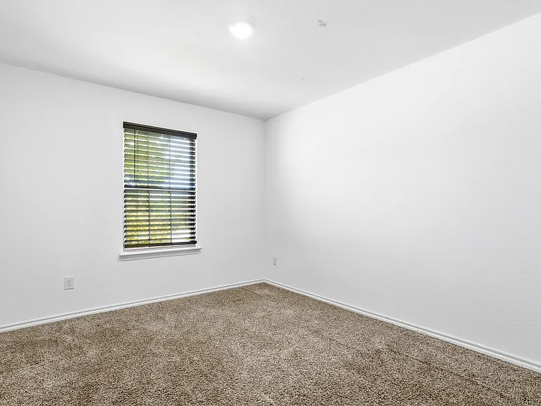 3006 Pitchfork Way — Photo 22