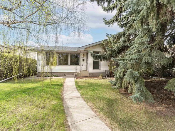 11423 50th Ave NW, Edmonton, AB T6H 0J4