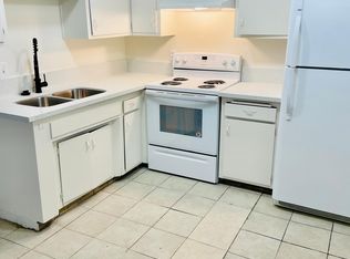2645 Sherwood St APT 10, Las Vegas, NV 89109