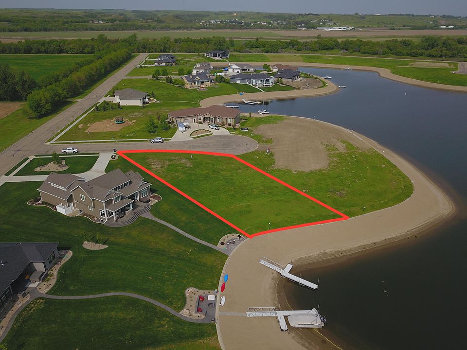 2nd image of 4220 Bayfront Pl SE