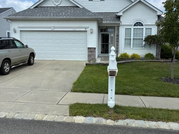 37 Pancoast Road, Waretown, NJ 08758