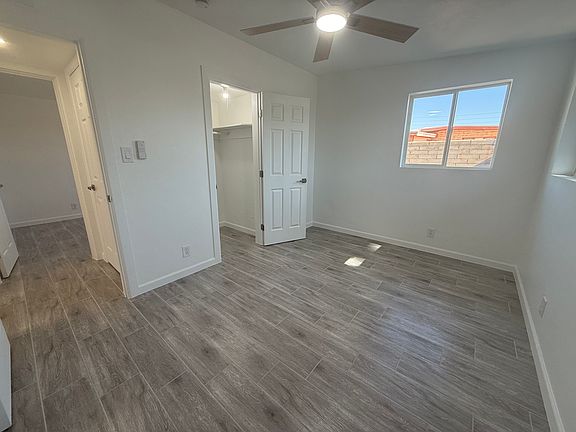 3rd image of 1041 S Duke Dr