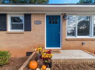 2242 Donnabrook Ln, Gastonia, NC 28052