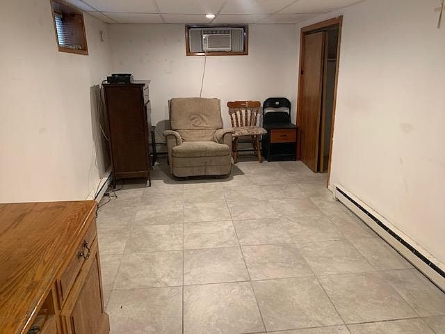 2nd image of 4 Freeman Pl #A