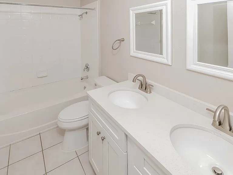 19234 Fishermans Bend Dr — Photo 15