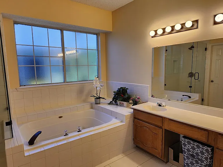 2413 Timber Ridge Ln — Photo 5