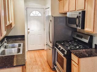 628 1/2 W Roscoe Ave #3N, Chicago, IL 60613