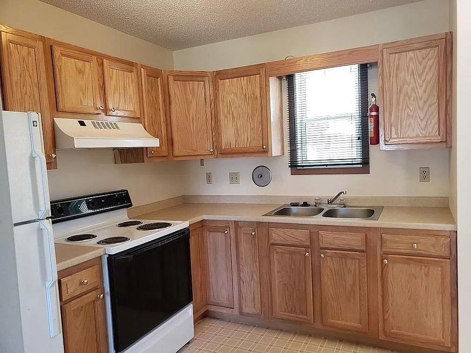1st image of 420 Cedar St #3c9f66637
