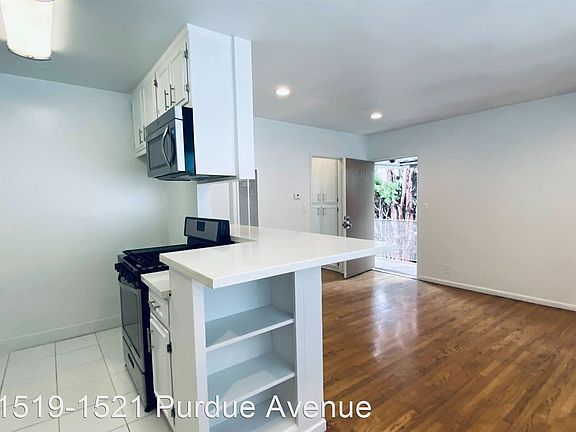 5th image of 1519 Purdue Ave APT 2