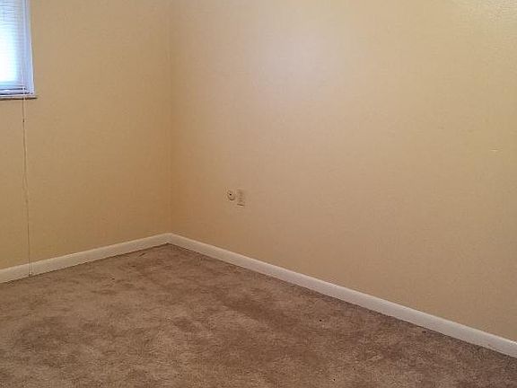 4th image of 267 Euclid Ave