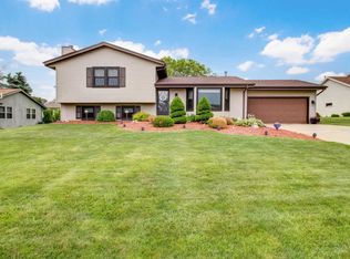 4201 W Fieldview Ct, Franklin, WI 53132