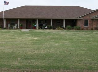 52 Chisholm Ln, Enid, OK 73703