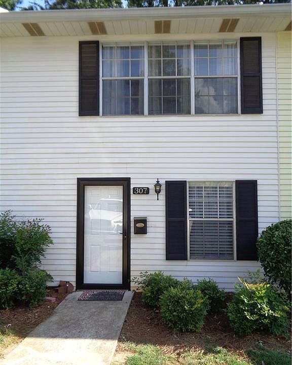 1st image of 307 Cabaret Ct