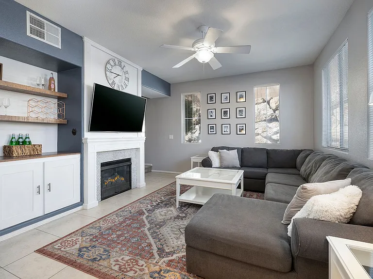 3975 Palm Beach St #102 — Photo 3