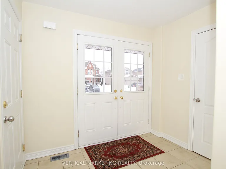 35 Buchanan Dr — Photo 15