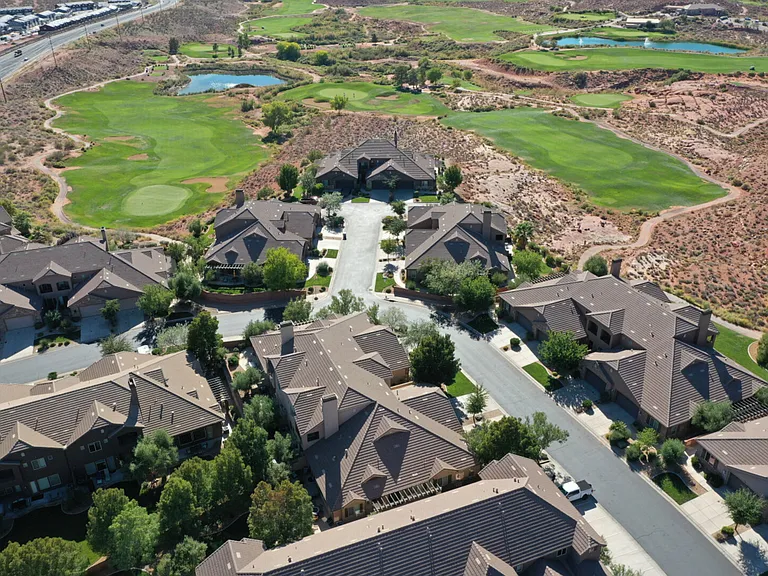 N Coral Ridge Dr — Photo 37