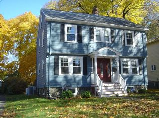 26 Farmcrest Ave, Lexington, MA 02421