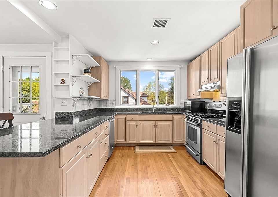 1st image of 12 Barnes Rd #2