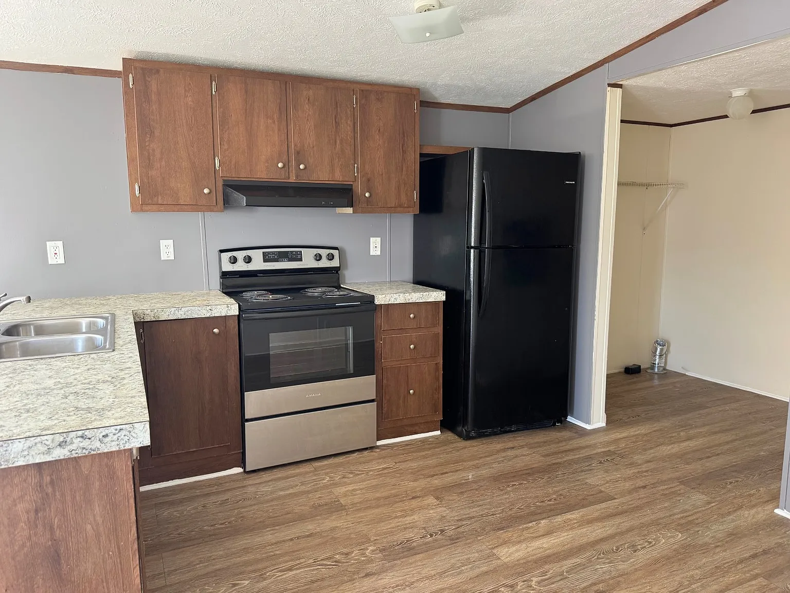 2 bed, 2.0 bath, 728 sqft, $900 — Photo 1