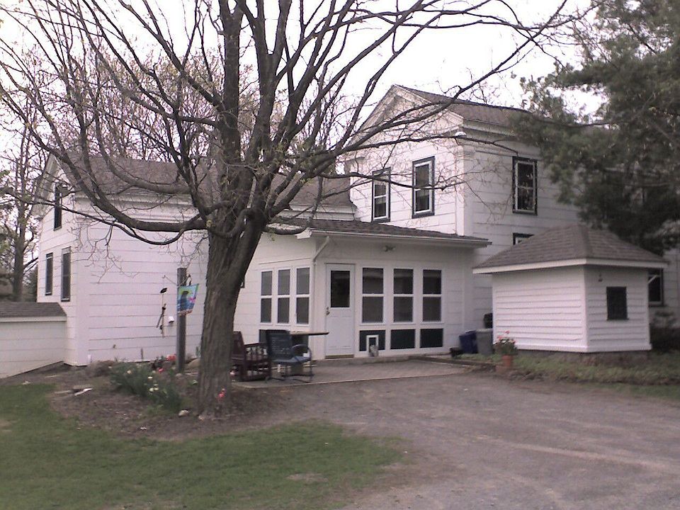 country comfort on 4.4 ac