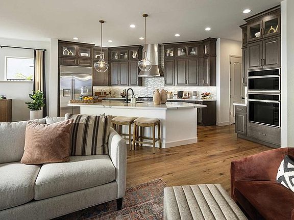 The Sugarloaf - Family Room