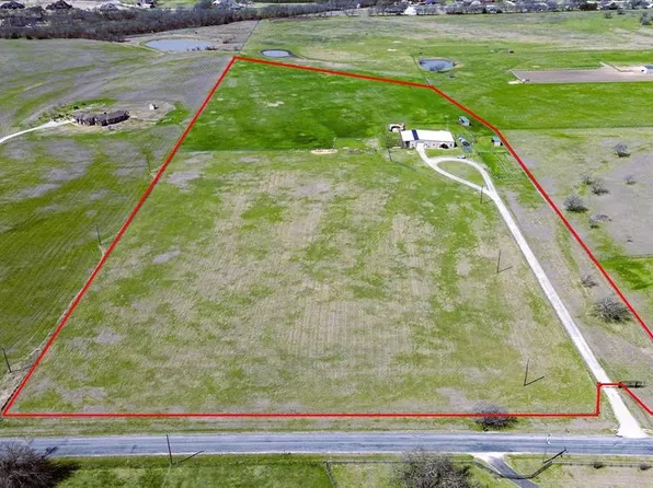 9425 Chisum Rd, Sanger, TX 76266