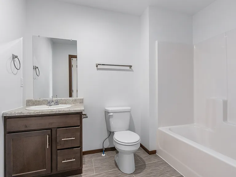 Willows South Commons — Photo 30
