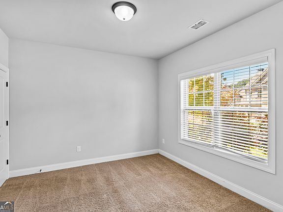 5th image of 815 Ansbeth Way