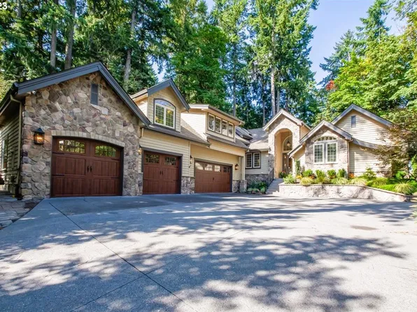 17257 Bryant Rd, Lake Oswego, OR 97035