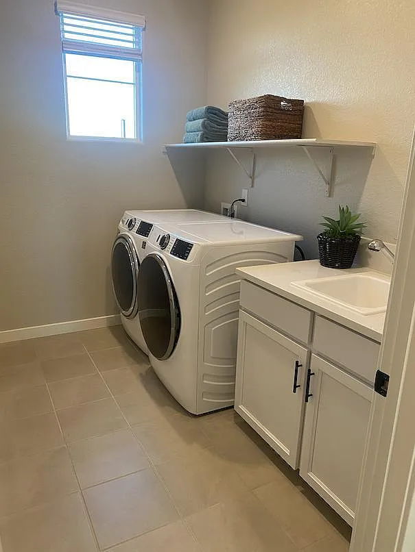 4 bed, 2271 sqft, $3,500 — Photo 4