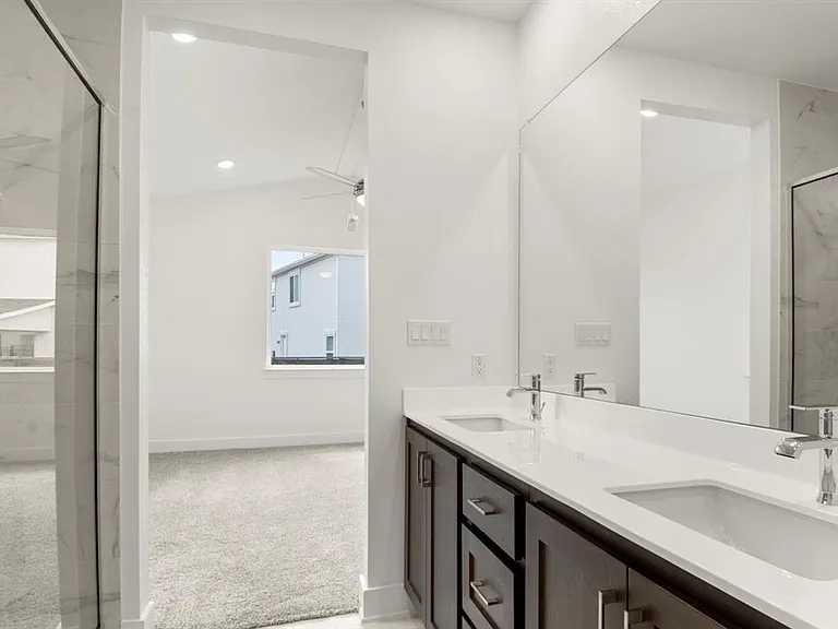 1012 Yaupon Holly Dr — Photo 25