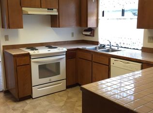 13134 SW Laurmont Dr, Tigard, OR 97223