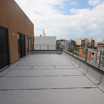 Rented by Nooklyn NYC LLC | media 132