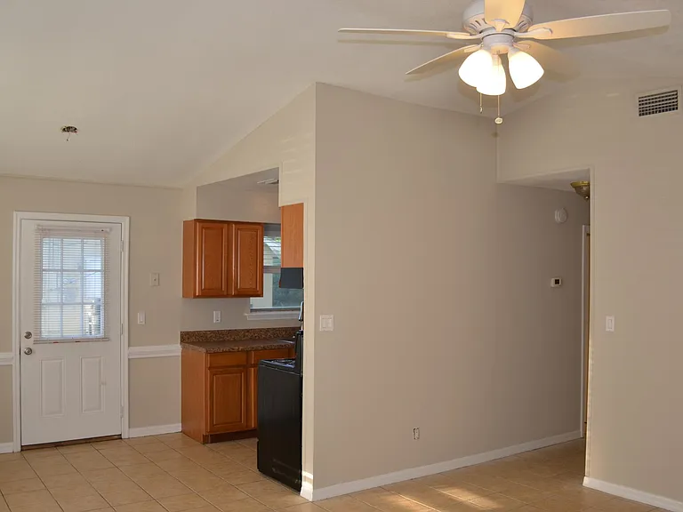 952 Beau Ct — Photo 5