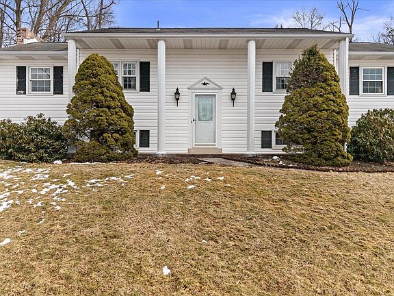 2nd image of 722 Heck Hill Rd