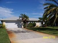 1st image of 707 SE Whitmore Dr