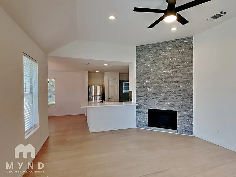 1503 Pearson Ave — Photo 7