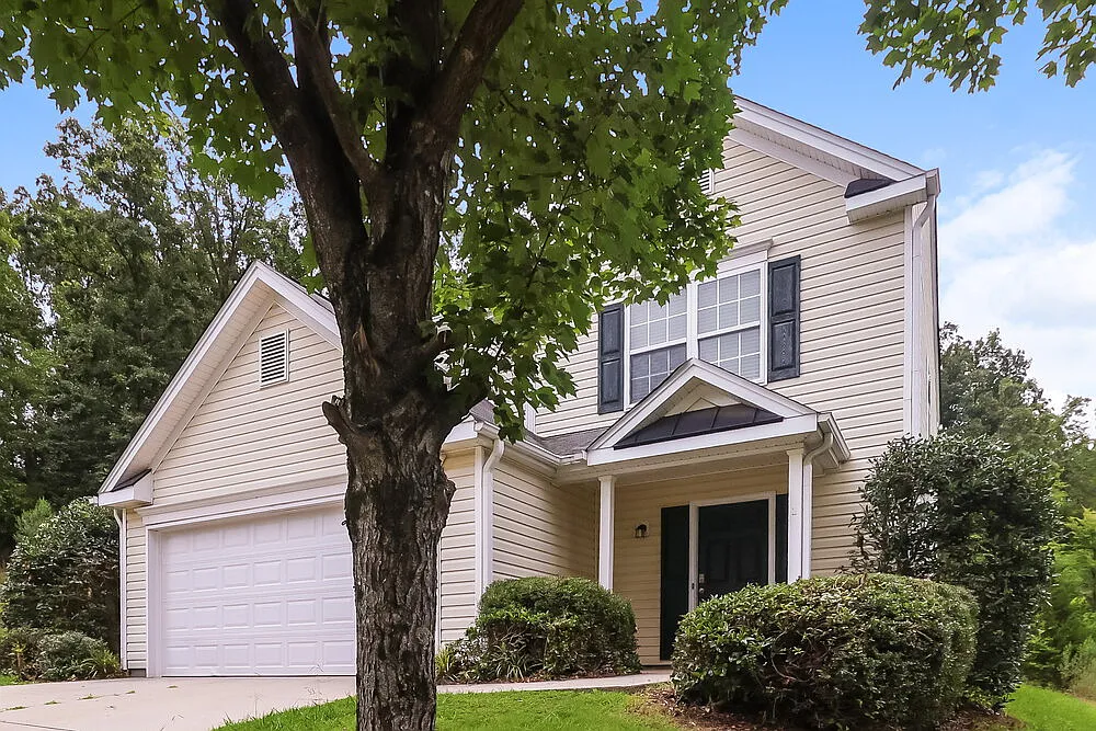 3 bed, 2.5 bath, 1906 sqft, $1,960 — Photo 4