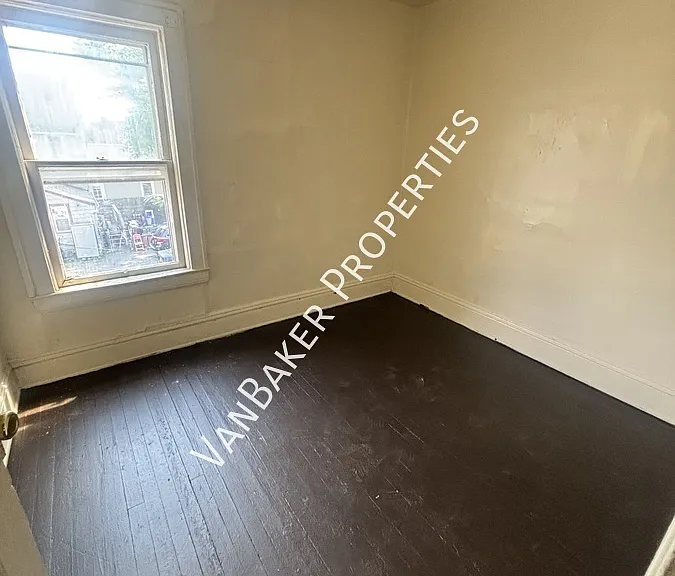 3205 Walton Ave #3205 — Photo 5