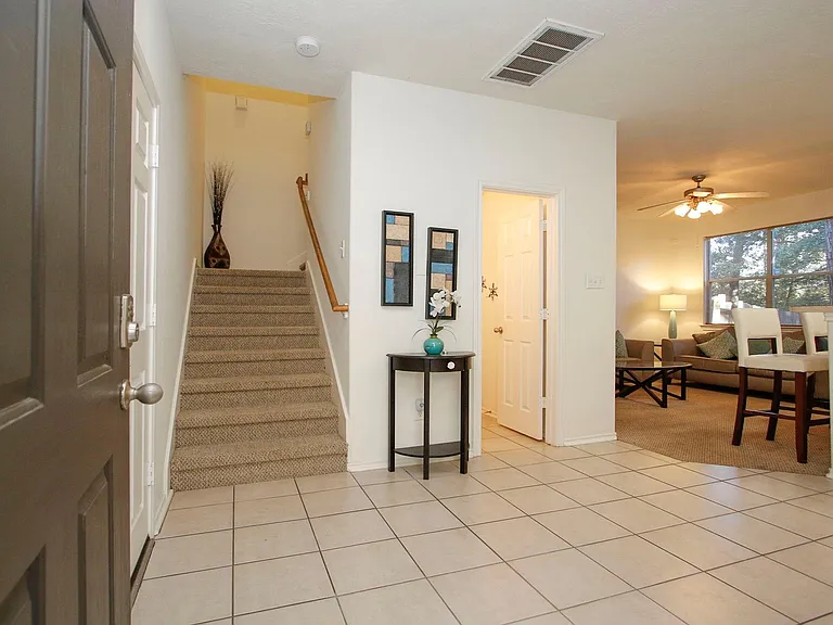 191 N Burberry Park Cir — Photo 5