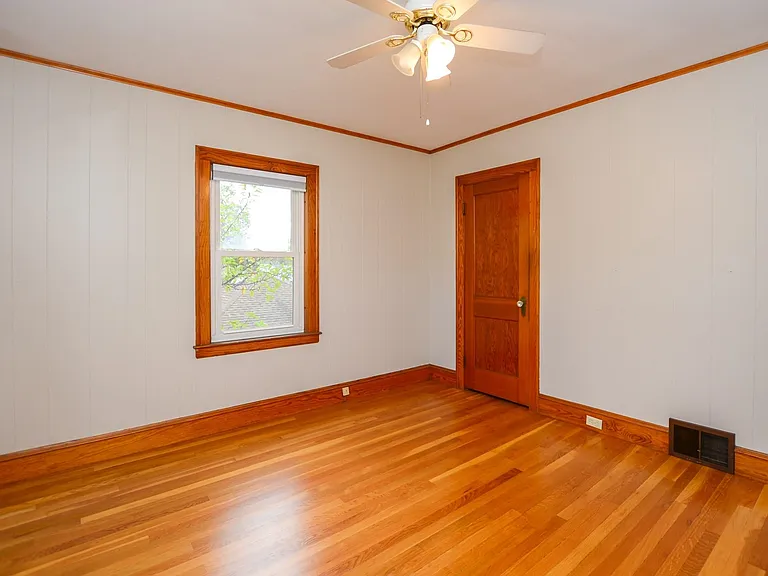 32 Gilman St #2 — Photo 7