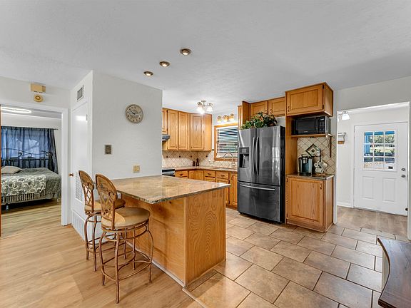 4th image of 129 Ponderosa Point