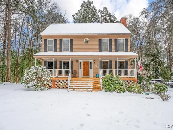 19181 Pembroke Woods Pl, Rockville, VA 23146