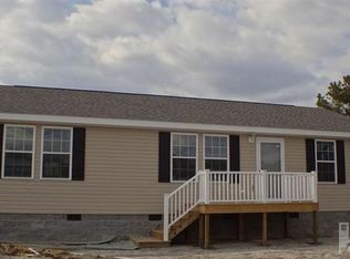 57 Holly Tree Rd, Riegelwood, NC 28456