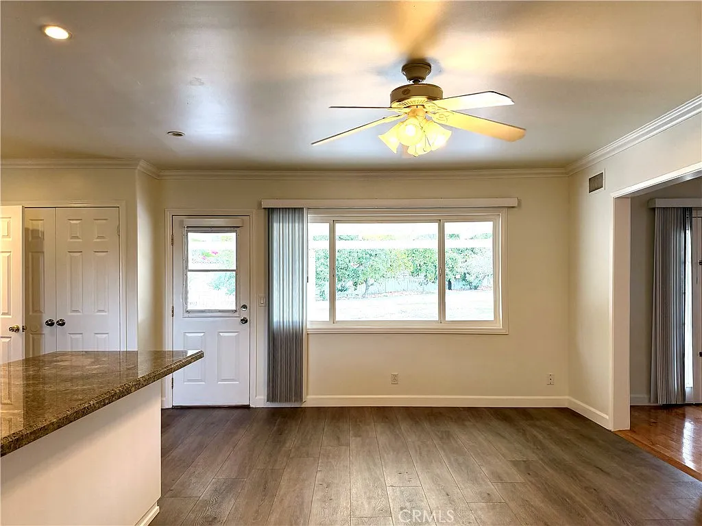 3 bed, 2.5 bath, 1784 sqft, $5,000 — Photo 3