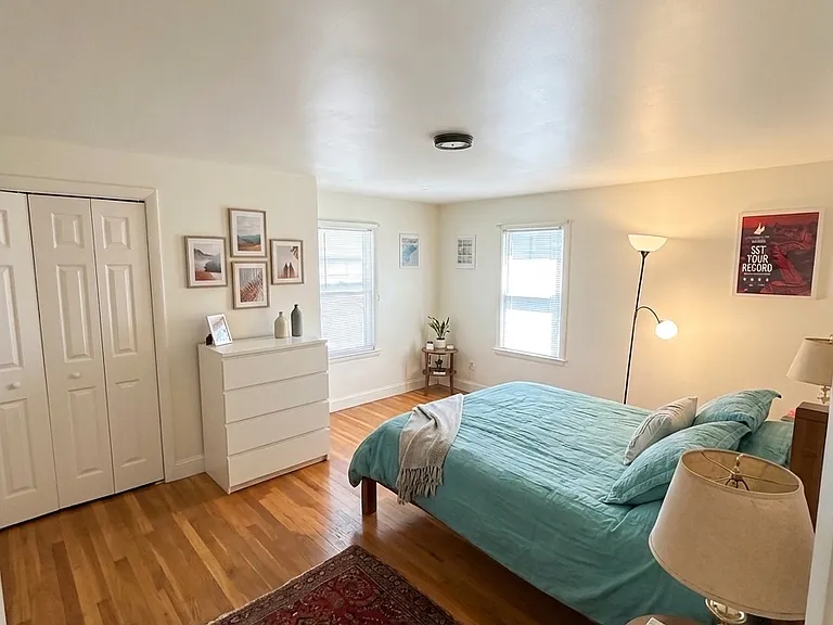 898 Massachusetts Ave #8 — Photo 2