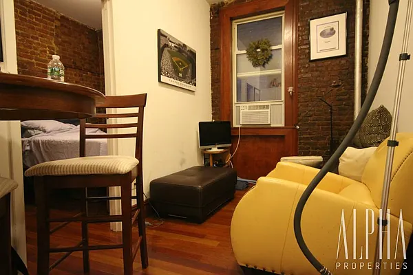 Rented by Alpha Properties NYC I LLC | media 21