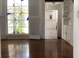 150 S Canon Dr APT 4, Beverly Hills, CA 90212