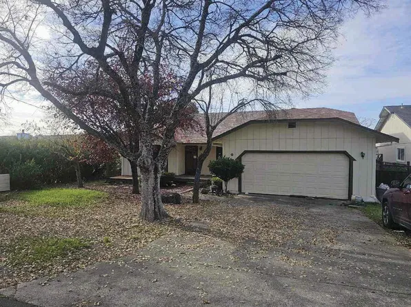 16909 Greenridge Rd, Hidden Valley Lake, CA 95467